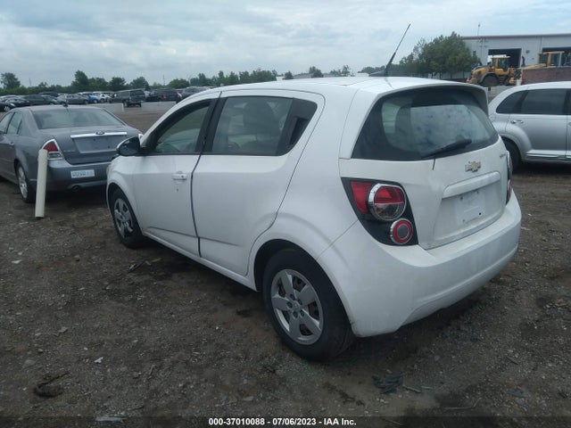 Chevrolet SONIC LS 2014 1G1JA6SHXE4139276 Image 3