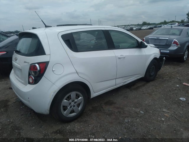 Chevrolet SONIC LS 2014 1G1JA6SHXE4139276 Image 4