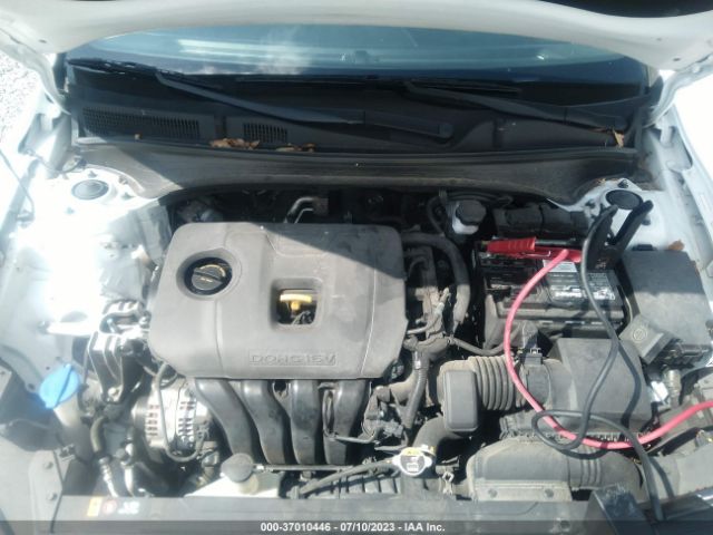 3KPF24AD2ME294043 KIA Forte Lxs