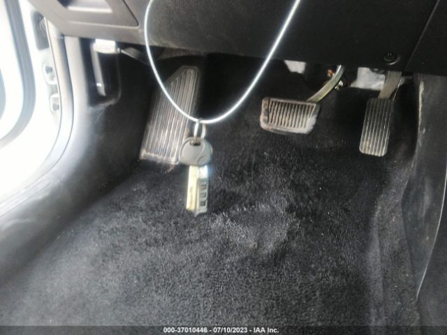 3KPF24AD2ME294043 KIA Forte Lxs