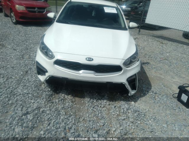 3KPF24AD2ME294043 KIA Forte Lxs