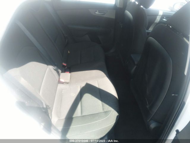 3KPF24AD2ME294043 KIA Forte Lxs