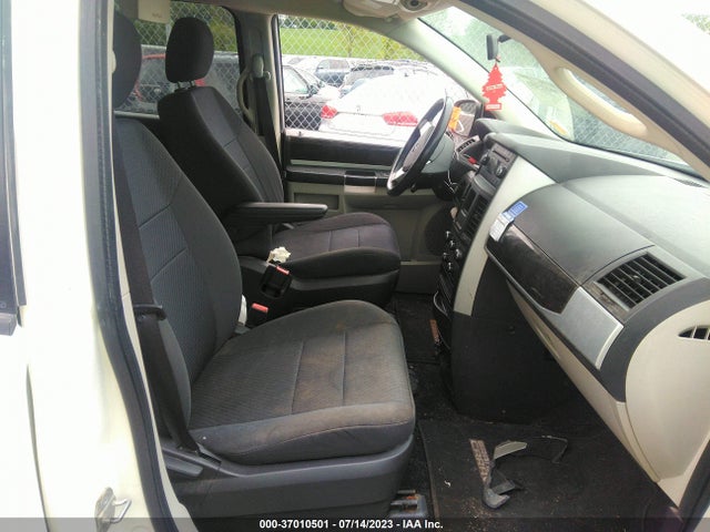 2010 DODGE GRAND CARAVAN SXT VIN: 2D4RN5D11AR121686