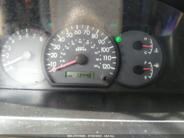 2004 KIA RIO VIN: KNADC165646199329