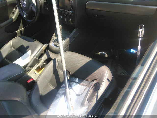 3VWLL7AJ6EM383951 Volkswagen Jetta Sedan Tdi W/premium