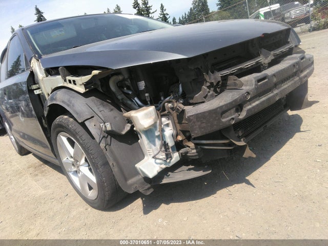 3VWLL7AJ6EM383951 Volkswagen Jetta Sedan Tdi W/premium