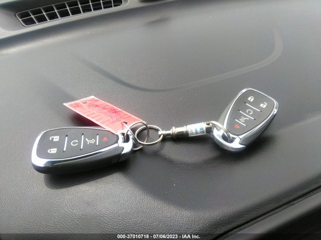 Chevrolet EQUINOX LT 2018 3GNAXSEV7JS547168 Image 11