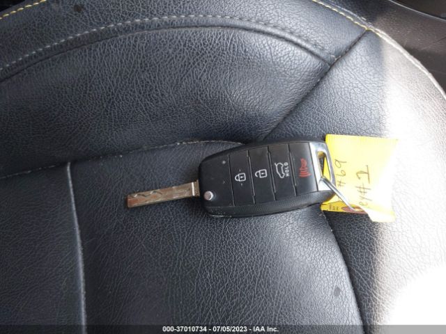 KNDJP3A50E7045529 KIA SOUL +