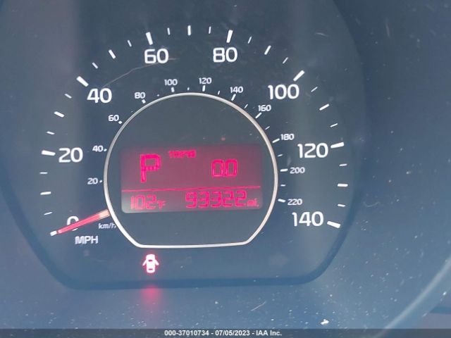 KNDJP3A50E7045529 KIA SOUL +