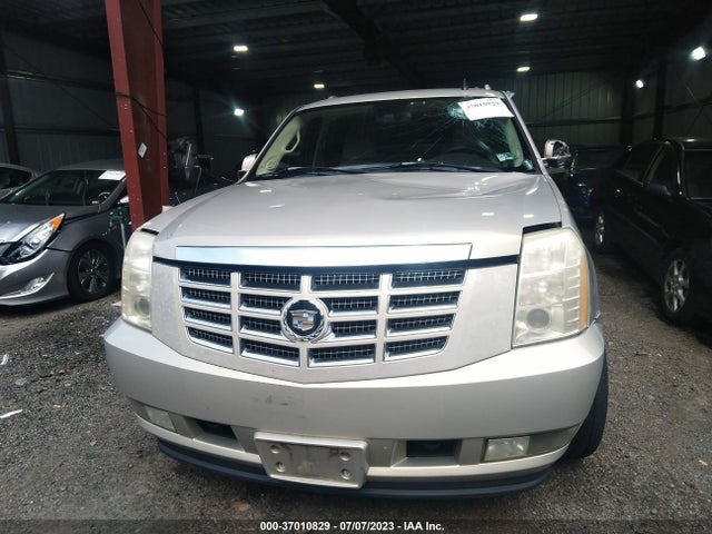 2007 CADILLAC ESCALADE ESV VIN: 1GYFK66817R354727