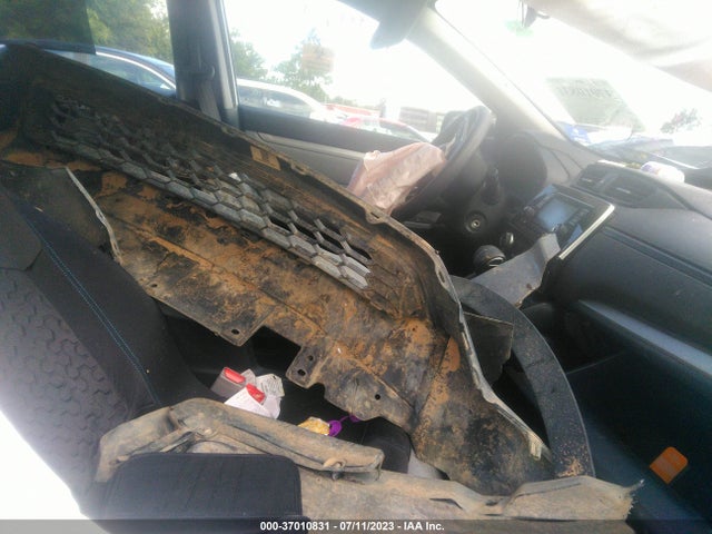 Honda CR-V LX 2019 2HKRW5H39KH404308 Image 5