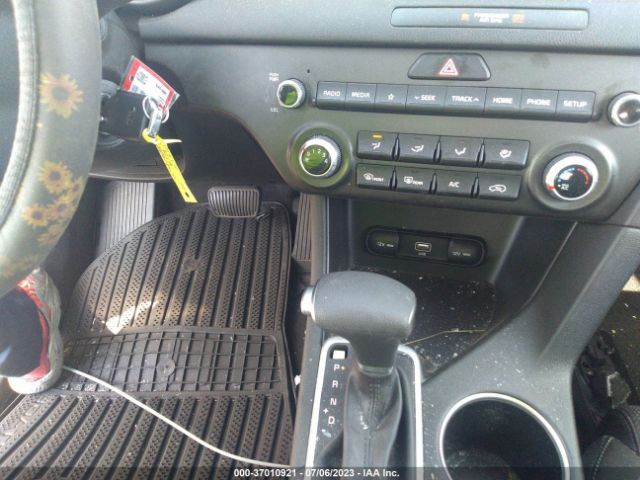 KNDPMCAC7N7965689 KIA Sportage Lx