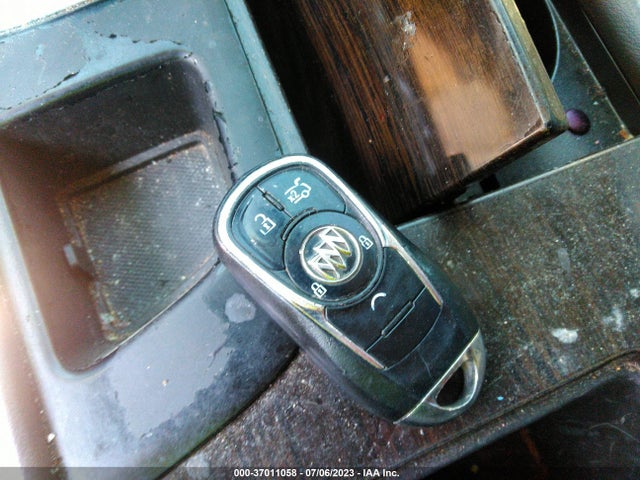 1G4ZN5SS0HU204348 Buick Lacrosse Preferred