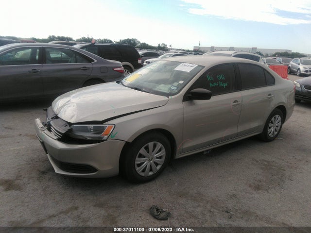 3VW2K7AJ9EM316341 Volkswagen Jetta Sedan S