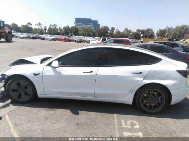 5YJ3E1EA6PF384576 Tesla MODEL 3