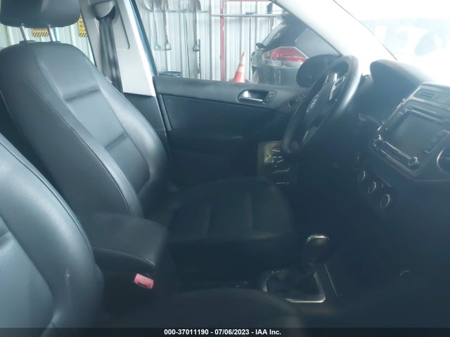 2012 VOLKSWAGEN TIGUAN SE VIN: WVGAV7AX9CW592912