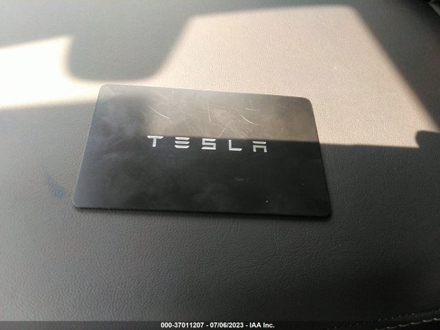 Tesla Model Y Long Range 2023 7SAYGDEE8PF805026 Image 3