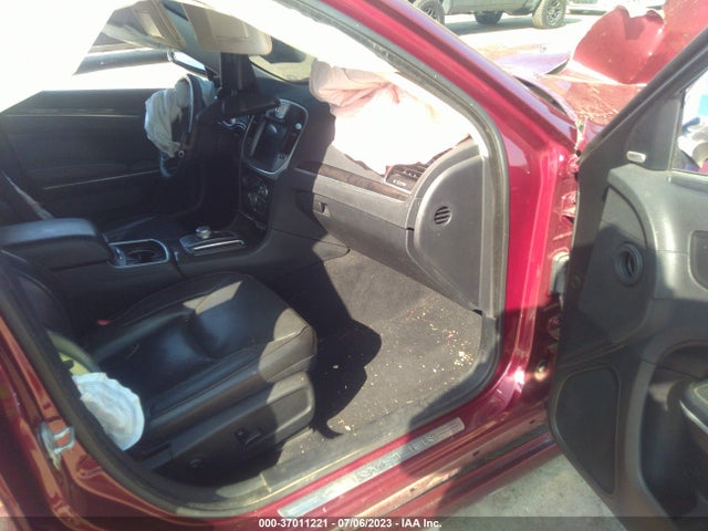2C3CCAEG2KH631285 Chrysler 300 Limited