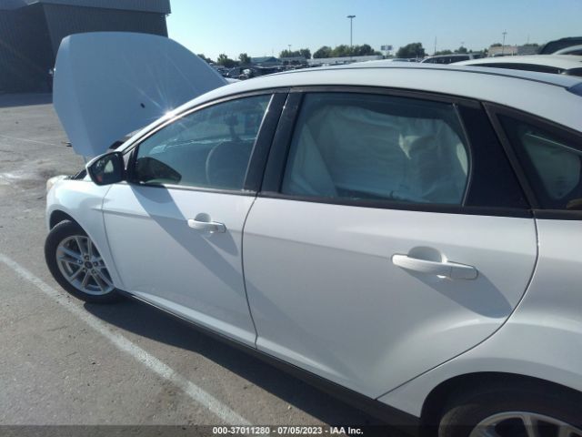 1FADP3F26JL312577 Ford FOCUS SE