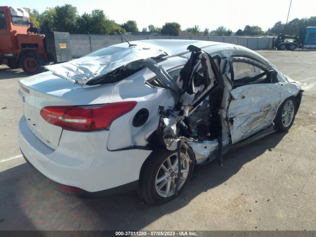 1FADP3F26JL312577 Ford FOCUS SE