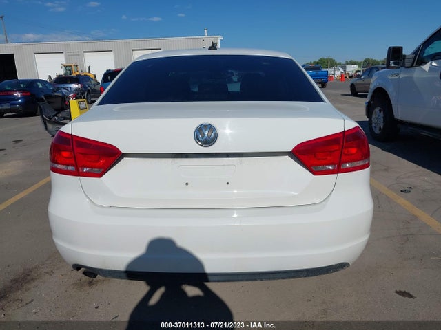 1VWAT7A33FC086907 Volkswagen Passat 1.8t Limited Edition