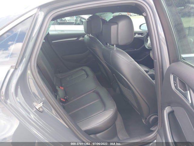 WAUAUGFF8K1009309 Audi A3 Sedan Premium/titanium Premium