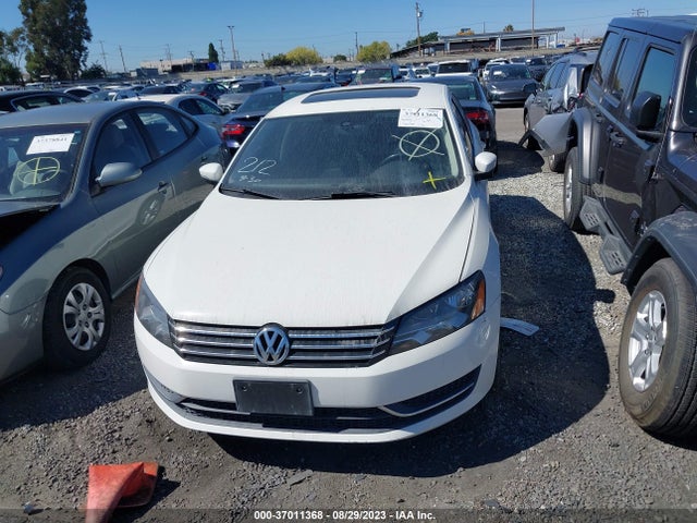 1VWBT7A34EC091312 Volkswagen Passat Se W/sunroof & Nav