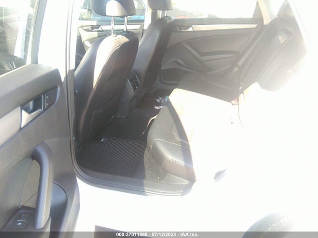 1VWBT7A34EC091312 Volkswagen Passat Se W/sunroof & Nav