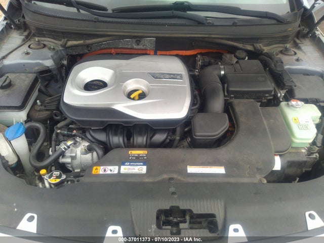 Hyundai Sonata Hybrid Se 2016 KMHE24L15GA013659 Image 10