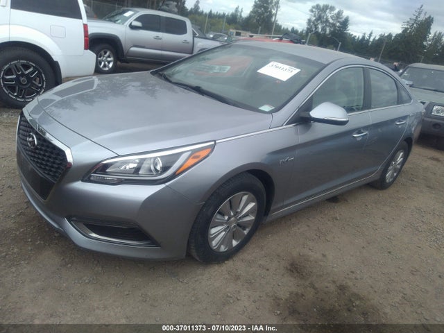 Hyundai Sonata Hybrid Se 2016 KMHE24L15GA013659 Image 2