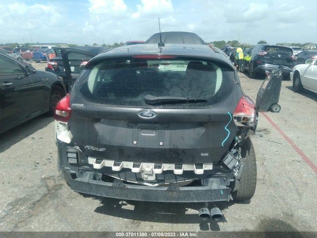 Ford FOCUS SE 2017 1FADP3K25HL216388 Image 6