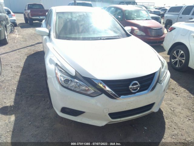 1N4AL3AP2JC165823 Nissan Altima 2.5 Sv
