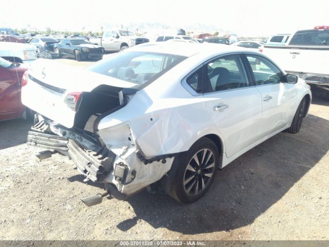 1N4AL3AP2JC165823 Nissan Altima 2.5 Sv