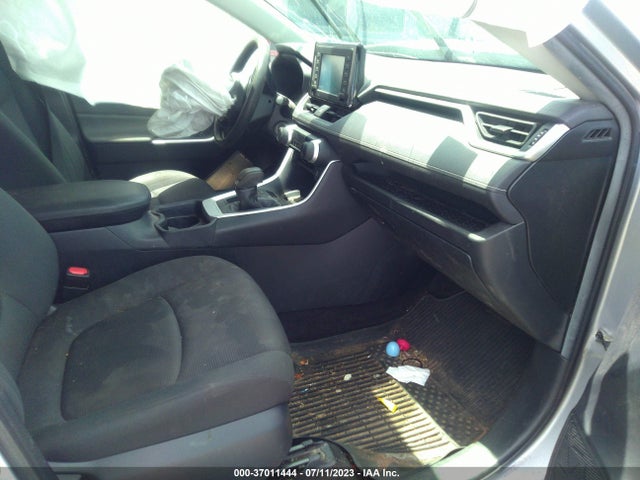 2019 TOYOTA RAV4 LE VIN: JTMF1RFV9KD005675