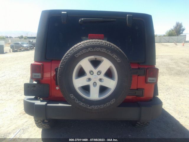1C4BJWDG0HL709425 Jeep Wrangler Unlimited Sport