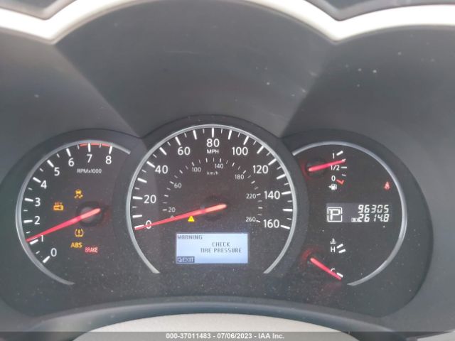 JN8AE2KP5H9169003 Nissan Quest Sv