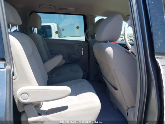 JN8AE2KP5H9169003 Nissan Quest Sv