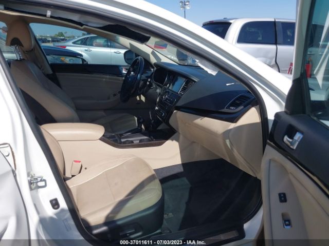 KNALN4D79E5129715 KIA Cadenza Premium