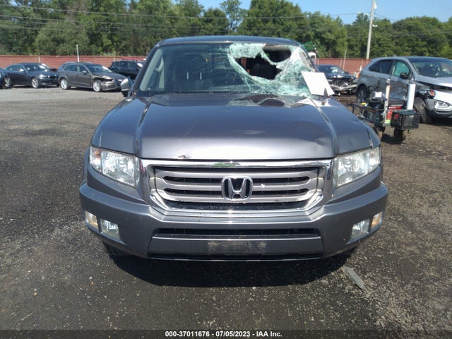 2013 HONDA RIDGELINE RTL VIN: 5FPYK1F51DB008645