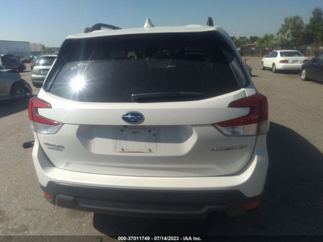 JF2SKAFC6MH477695 Subaru Forester Premium