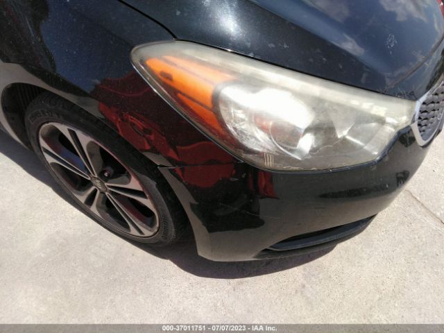 KNAFZ4A82E5059229 KIA FORTE EX