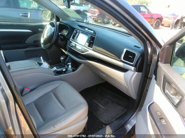 2015 TOYOTA HIGHLANDER XLE VIN: 5TDKKRFH5FS073990