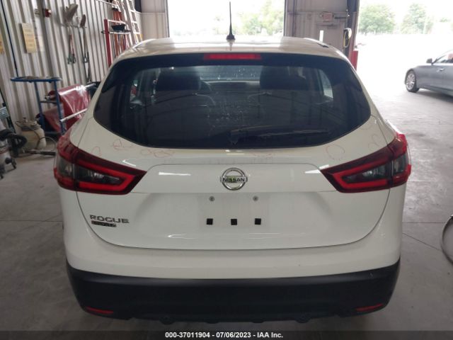 JN1BJ1AV2MW313532 Nissan Rogue Sport S