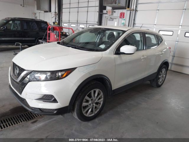 JN1BJ1AV2MW313532 Nissan Rogue Sport S