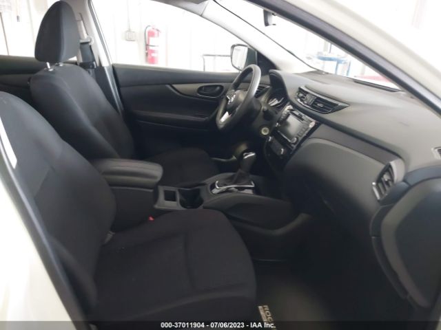 JN1BJ1AV2MW313532 Nissan Rogue Sport S