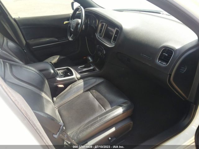 2C3CDXBG0KH760176 Dodge Charger Sxt