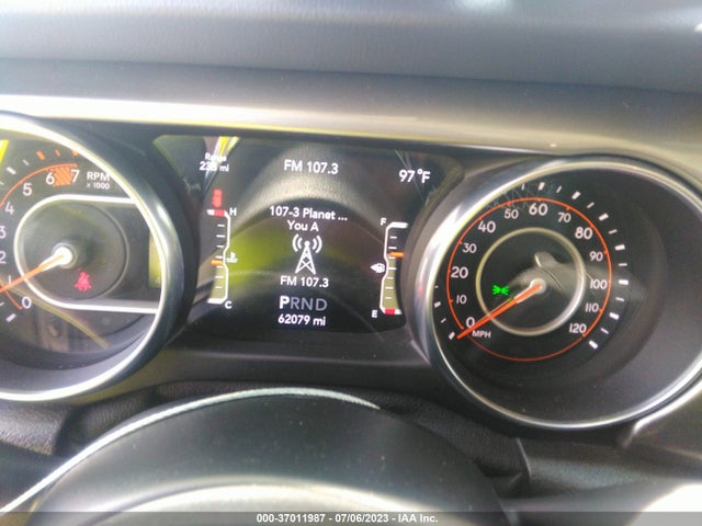2021 JEEP WRANGLER UNLIMITED SAHARA VIN: 1C4HJXENXMW540973