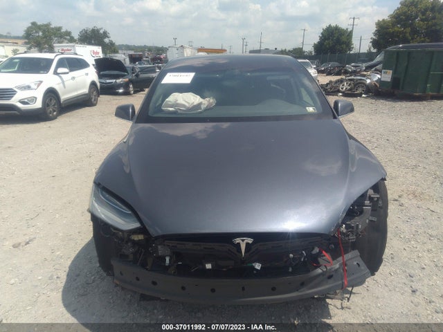 2021 Tesla Model X, VIN: 5YJXCDE20MF323060