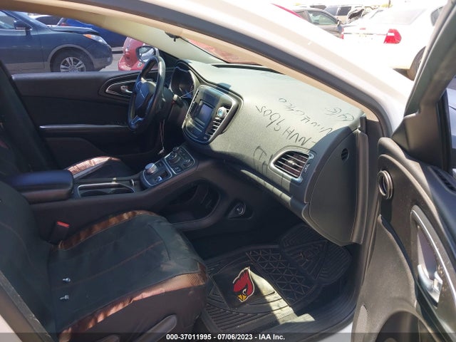 Chrysler 200 Limited 2015 1C3CCCAB0FN630400 Image 5
