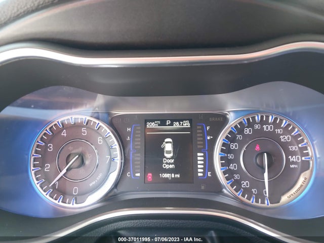 Chrysler 200 Limited 2015 1C3CCCAB0FN630400 Image 7